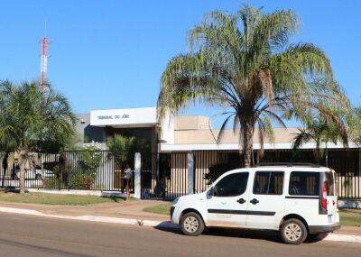 Imagem da notícia Justiça condena três réus por homicídio duplamente qualificado, em Coxim